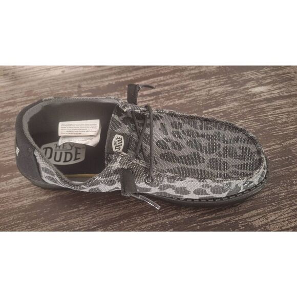Hey Dude‎ Wendy Leo Jaccquart Size 9 ONE LEFT SHOE ONLY NEW - Picture 1 of 6